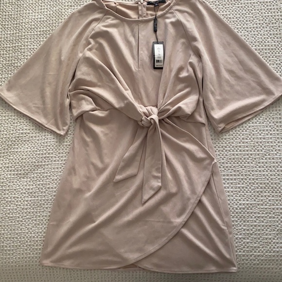 Romeo + Juliet dress - Picture 2 of 4